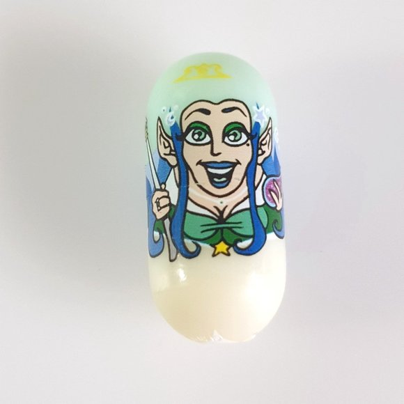Mighty Beanz 123 Elf Queen Bean Glow 2003 Series 2 Moose With Playing Card - Picture 3 of 6
